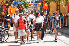 Conference seeks ways to accelerate tourism recovery