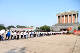 Mausoleum of President Ho Chi Minh reopens to visitors