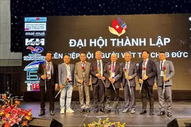 Federation of Vietnamese people associations set up in Germany