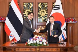 Thailand, RoK address issue on visa, illegal workers