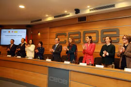 Deputy PM Tran Luu Quang holds talks with Spanish counterpart in Madrid