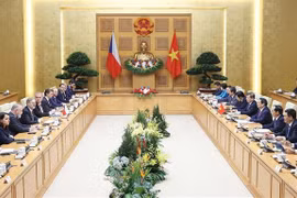 Vietnam, Czech PMs hold talks in Hanoi