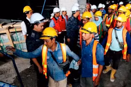 Indonesia, Malaysia jointly deal with illegal workers 