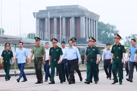 PM inspects maintenance of President Ho Chi Minh’s Mausoleum