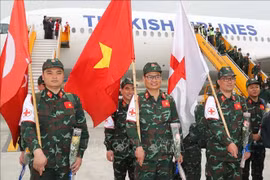 Vietnamese military rescue team completes mission in Turkey, arrives home