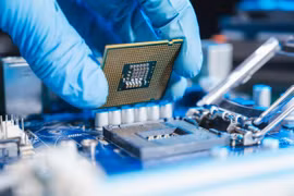 Vietnam hastens workforce training for semiconductor industry