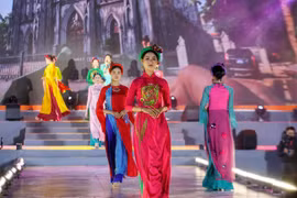 Hanoi to host Ao Dai Festival in October 