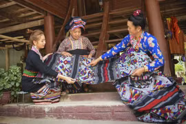 Lao ethnics in Dien Bien province preserving brocade weaving