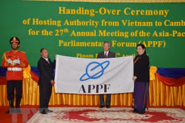 Vietnamese NA hands over APPF chairmanship to Cambodia