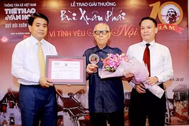 Bui Xuan Phai awards honour lovers of capital city