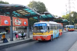Hanoi’s bus route change starts January 2