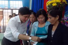 More relief aid for flood victims in central region