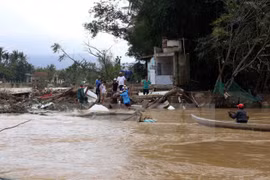 PM approves 165 billion VND as flood relief aid
