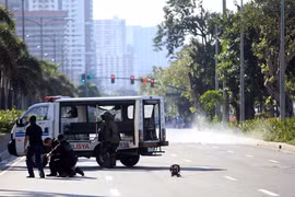 Philippines arrests suspects of bomb attempt near US Embassy