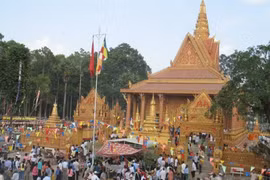 New Year wishes sent to Khmer dignitaries, monks
