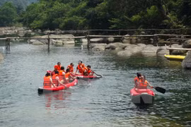 Fish death-affected central provinces helped with restoring tourism 
