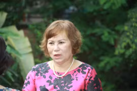 Sweden honours Vietnamese midwife