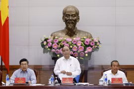PM demands removal of obstacles to production, business
