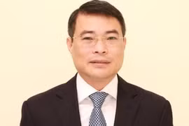 Central bank governor stresses caution in price control