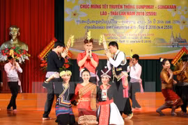 Lao, Cambodian students in Vietnam enjoy traditional festivals