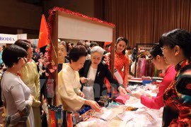 Vietnam attends Asia Pacific Ladies’ charity fair