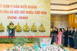 Prime Minister hosts banquet on National Day 