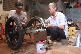 AO victims overcome fate to do business 