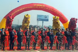 Hanoi-Bac Giang Expressway opened to traffic 