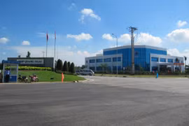 Vietnam-Singapore industrial parks promote social responsibility
