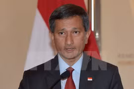 Singapore, China seek to reduce dispute risks in East Sea