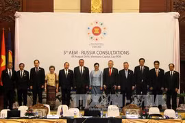 Fifth AEM-Russia Consultation takes place in Vientiane