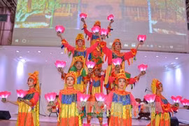 Vietnam promotes tourism in France