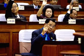 Cambodia NA adopts ASEAN-China air transport deal