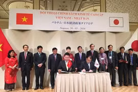 FPT signs contract with two Japanese printing companies