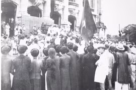 Exhibition to mark 75th founding anniversary of Viet Minh Front