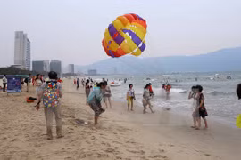 Tourist volumes to soar over holiday