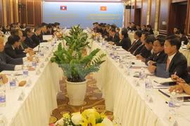 Vietnam, Laos review border management