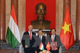 Vietnam, Hungary sign criminal legal assistance agreement 