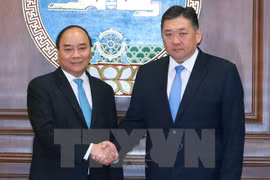 PM meets Mongolian parliament speaker