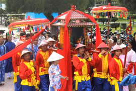 Khanh Hoa preps for whale festival 