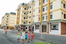 Hanoi workers call for social housing