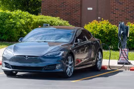 Automobile industry going sustainable route with electric vehicles 