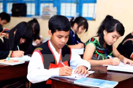 UNICEF-funded bilingual education project benefits ethnic pupils 