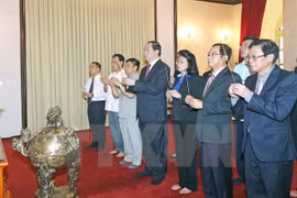 Leaders commemorate President Ho Chi Minh’s death anniversary 