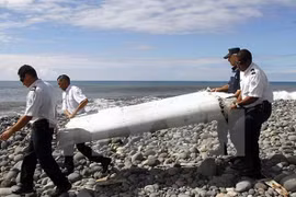 Suspected MH370 debris to be verified in Australia, France 