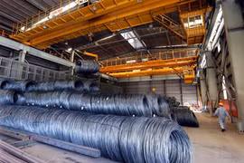 Manufacturers worry about steel price hikes