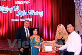 Vietnamese expats support flood victims in central region
