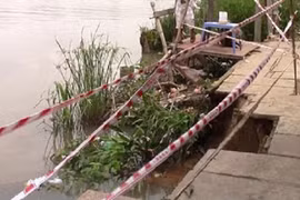 Mass HCM City relocations due to land erosion