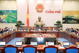 Cabinet members discuss revision of business laws 
