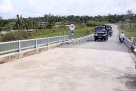 A rural road in Vinh Long. Photo: VNA